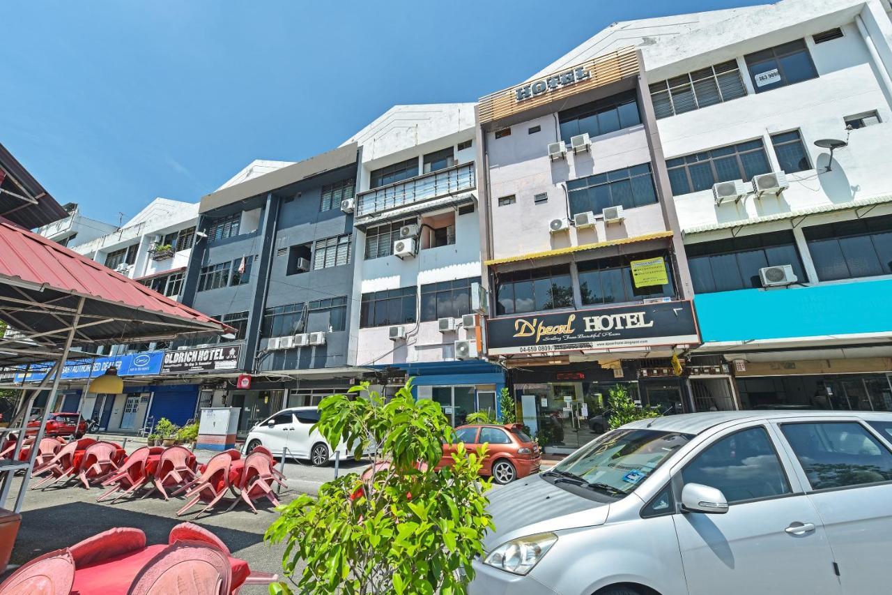 F Hotel Sungai Dua Bukit Kültér fotó