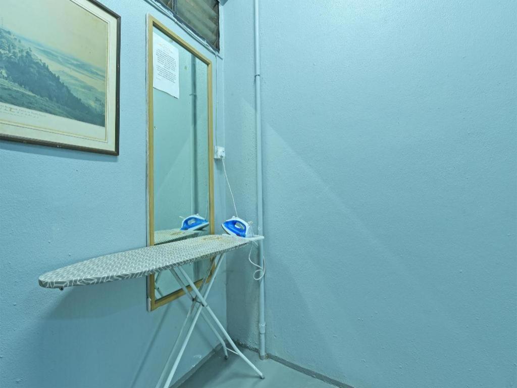 F Hotel Sungai Dua Bukit Kültér fotó