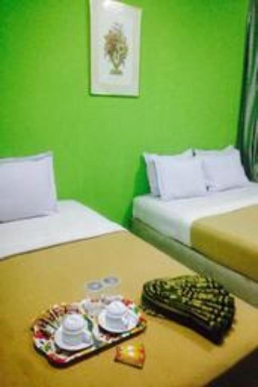 F Hotel Sungai Dua Bukit Kültér fotó